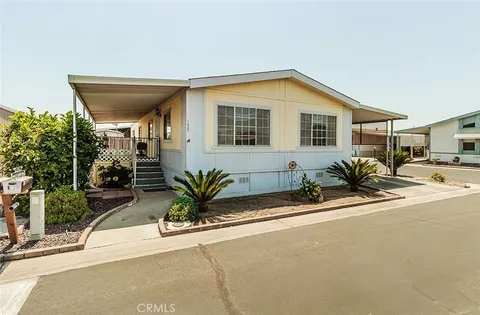 Primary image of 1551 6Th Avenue Drive Unit 155, Kingsburg, CA 93631