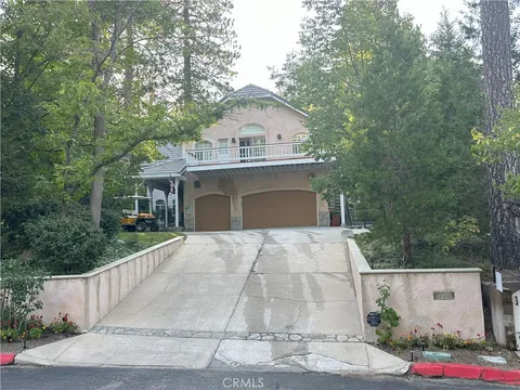 27442 Meadow Bay Drive, Lake Arrowhead, CA 92352