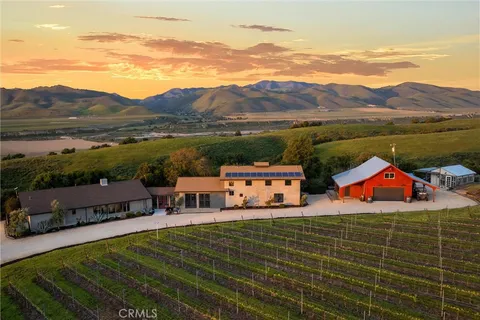 5951 Olivera Canyon Road, Santa Maria, CA 93454