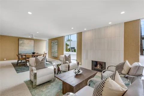 741 Avocado Avenue Unit 101, Corona Del Mar, CA 92625