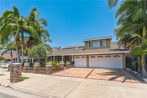 2321 N Linwood Street, Santa Ana, CA 92705