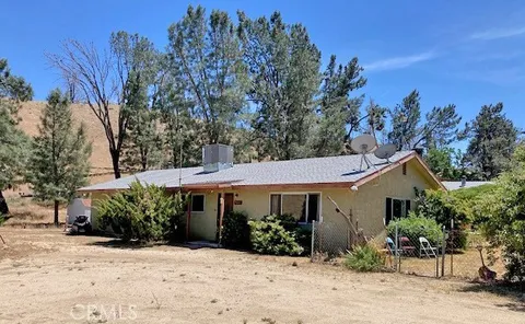 46404 Kings Canyon Road, Lancaster, CA 93536