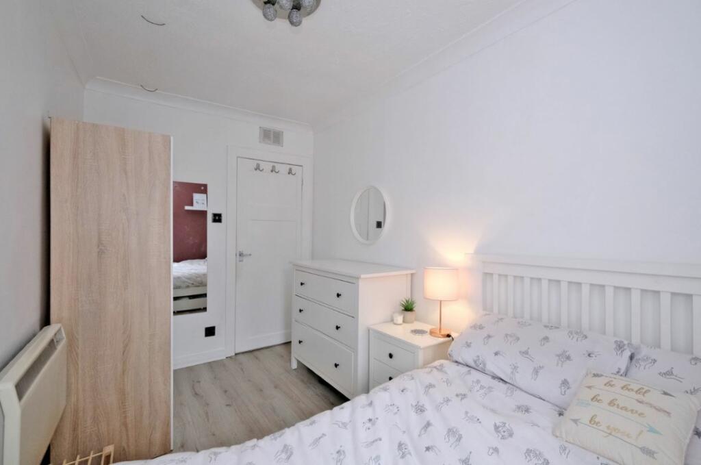 Additional image 7 of Attic Left, 12 Rosebank Place, Aberdeen, Aberdeenshire, AB11 6XP