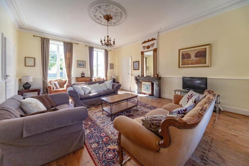 Additional image 3 of Poitou-Charentes, Charente-Maritime, St-Jean-d'Angély, France