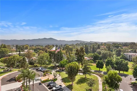 24055 Paseo Del Lago Unit 862, Laguna Woods, CA 92637