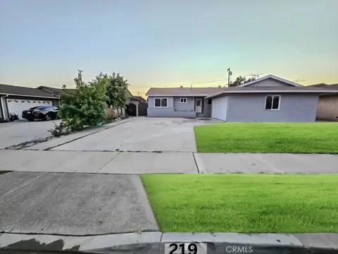 219 S Broadview St, Anaheim, CA 92804