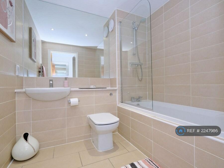 Additional image 12 of Broomhill Road, Aberdeen, AB10