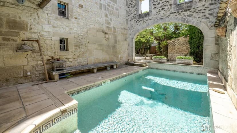 Additional image 2 of Provence-Alps-Cote d`Azur, Bouches-du-Rhône, Fontvieille, France