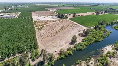 15246 W Barstow Avenue, Kerman, CA 93630