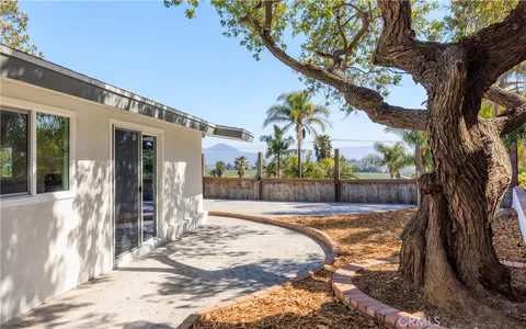 341 Grandview Circle, Camarillo, CA 93010