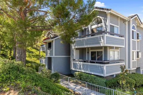 26901 Rainbow Glen Drive Unit 643, Canyon Country, CA 91351