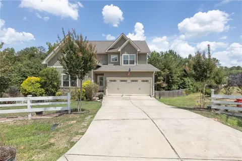 417 Lee Road 2194, Phenix City, AL 36870