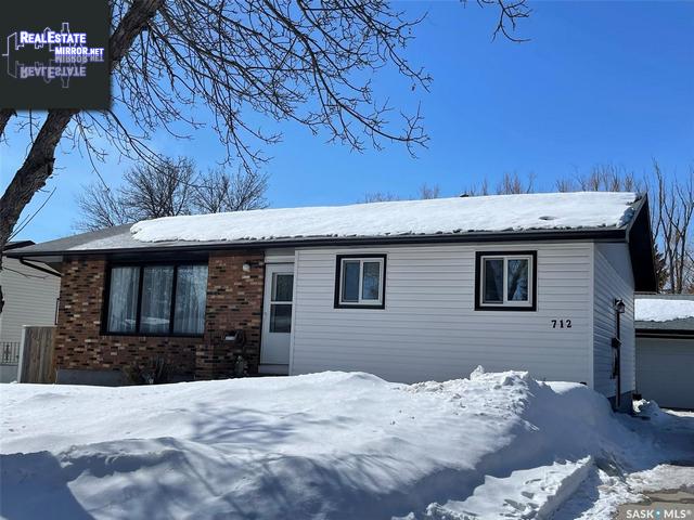 712 Rick Smith CrescentWeyburn, Saskatchewan, S4H1M3, Canada