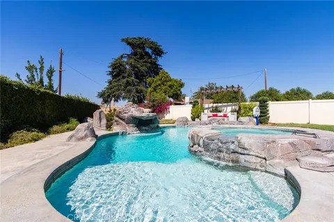 26603 Eureka Street, Redlands, CA 92373