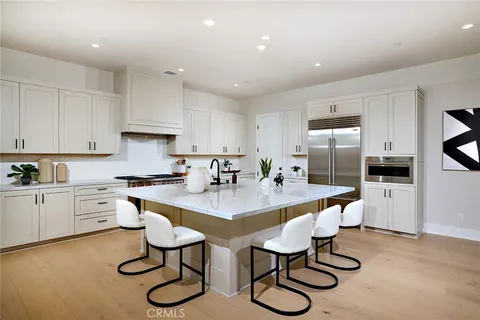 130 Oakstone, Irvine, CA 92618