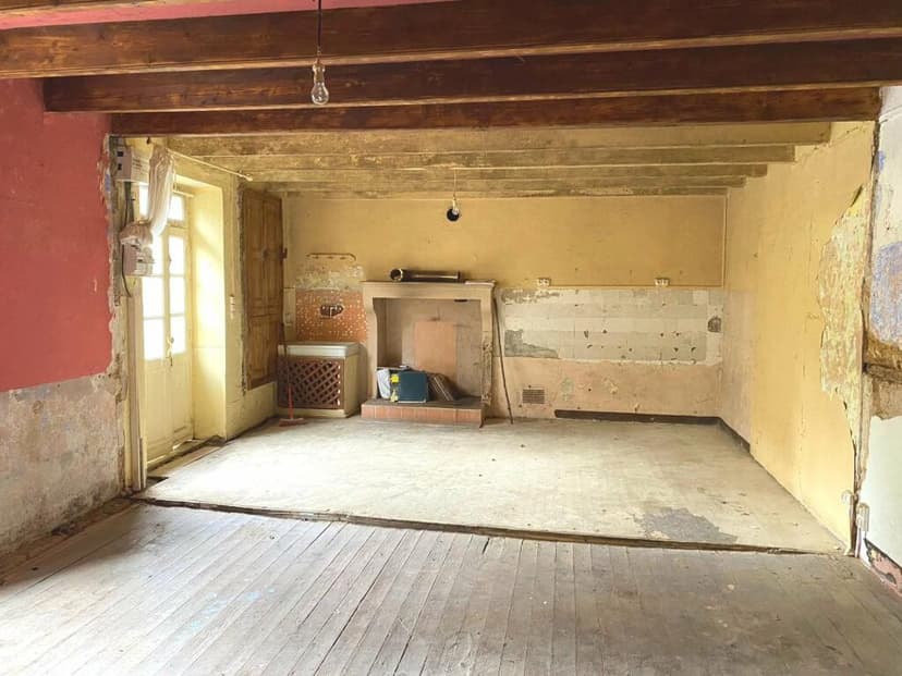 Additional image 3 of Poitou-Charentes, Vienne, Lussac-les-Châteaux, France