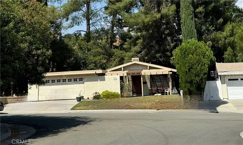 29622 Wistaria Valley Road, Canyon Country, CA 91387