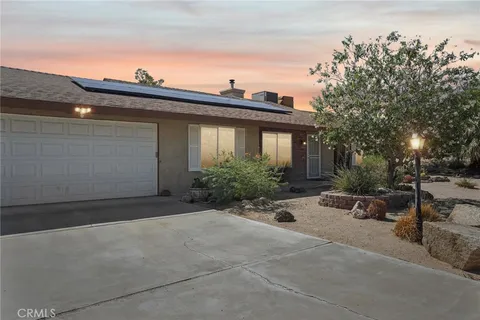 4697 Hooktree Road, 29 Palms, CA 92277