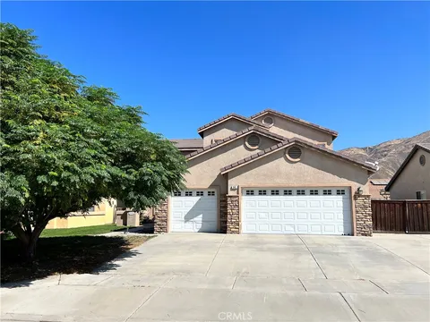 945 Newport Dr., San Jacinto, CA 92583
