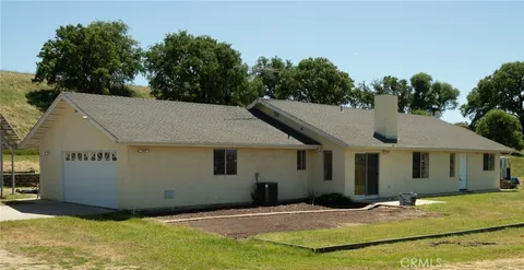 7575 Airport Road, Paso Robles, CA 93446