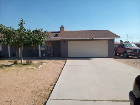22075 Jelan Rd, Apple Valley, CA 92307
