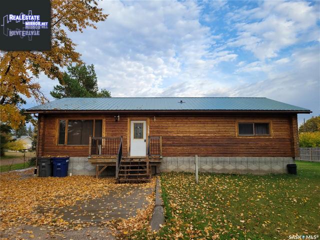 138 3rd Street W, Pierceland, Saskatchewan, S0M2K0, Canada