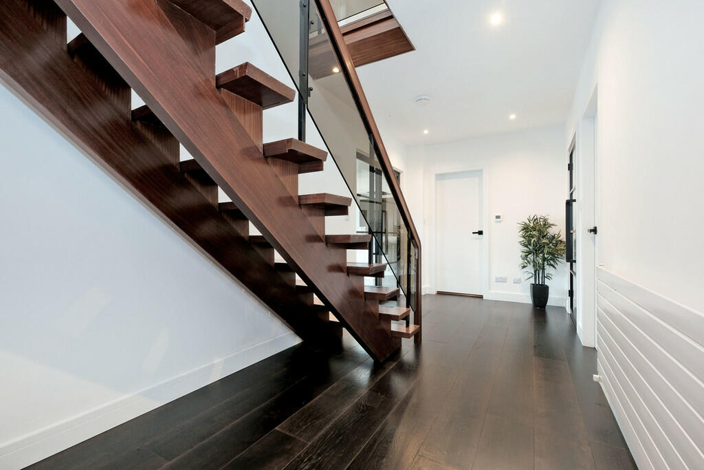 Additional image 5 of Hazledene Road, Aberdeen