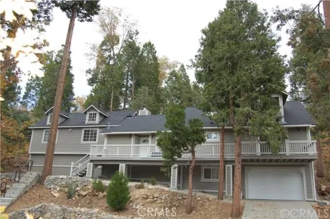 27294 Little Bear Road, Lake Arrowhead, CA 92317