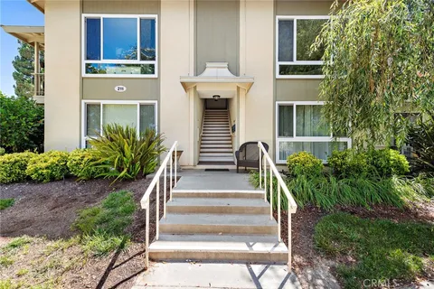 211 Avenida Majorca Unit Q, Laguna Woods, CA 92637