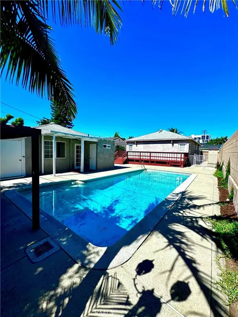 40 Merlon Avenue, Pasadena, CA 91107