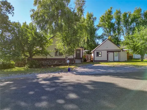 300 E Jessie Street, Mount Shasta, CA 96067