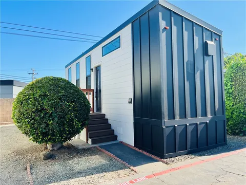 2548 Peck Road Unit 8, Monrovia, CA 91016