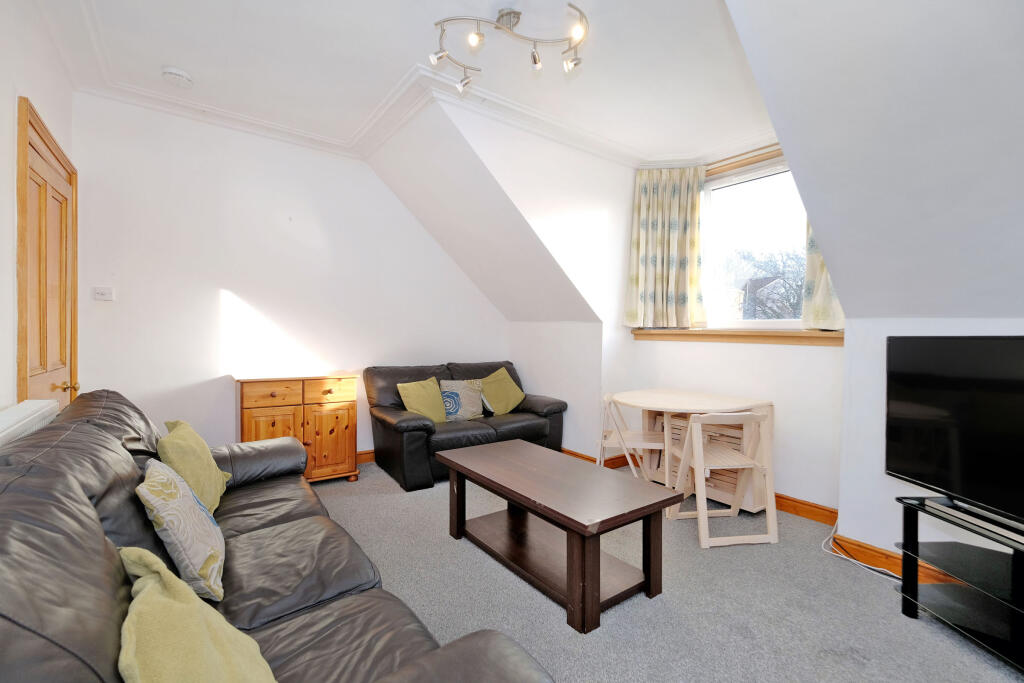 Additional image 4 of Attic Floor Right, 646 Holburn Street, Aberdeen, Aberdeenshire