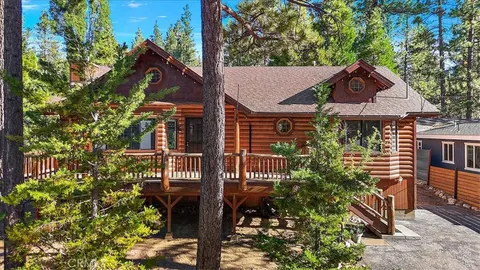 618 Knight Avenue, Big Bear Lake, CA 92315