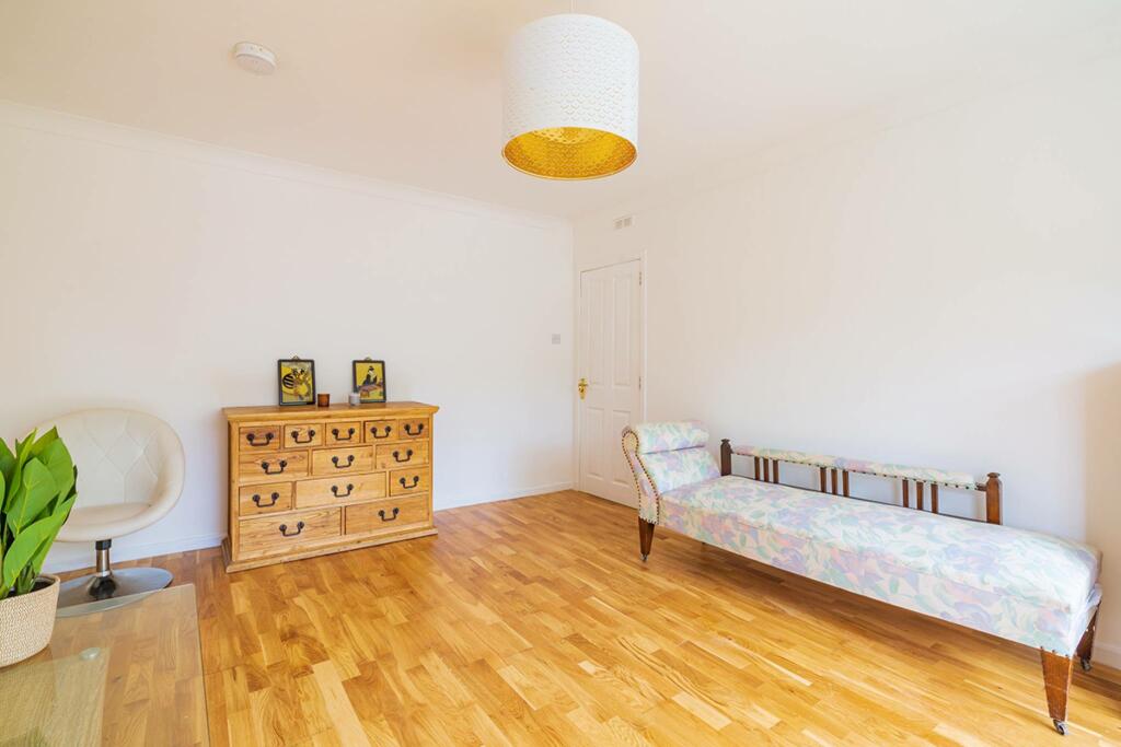 Additional image 4 of 18 Sunnyside Gardens, Aberdeen, AB24 3LZ