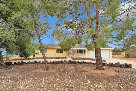 21117 Valencia Street, Apple Valley, CA 92308