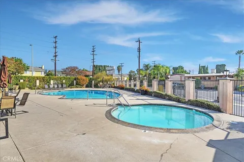 20652 Lassen St Unit 3, Chatsworth, CA 91311