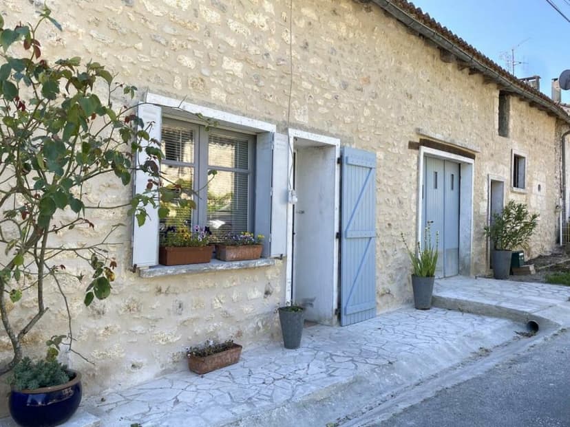 Additional image 3 of Poitou-Charentes, Charente, Vouzan, France