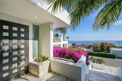818 Hillcrest Drive, Laguna Beach, CA 92651