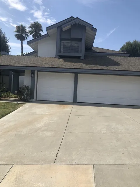 8225 Bent Tree Lane, Jurupa Valley, CA 92509