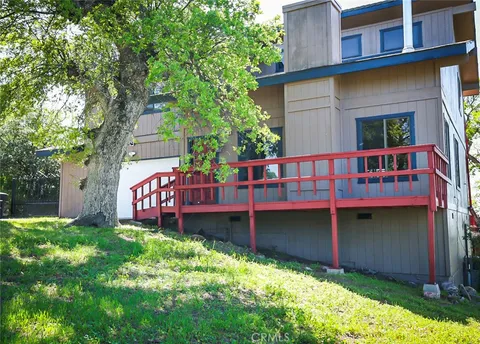 28974 Crystal Springs Court, Coarsegold, CA 93614