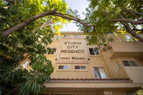 11044 Acama Street Unit 203, Studio City, CA 91602