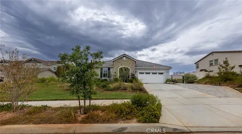 124 Jacinto Ranches Lane, Redlands, CA 92374