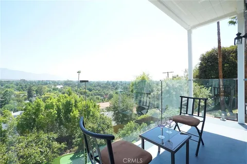 334 Anita Drive, Pasadena, CA 91105