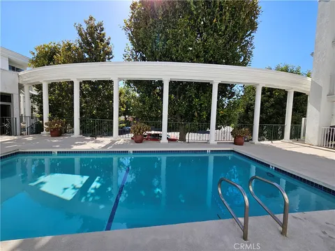 Primary image of 4520 Natick Avenue Unit 310, Sherman Oaks, CA 91403