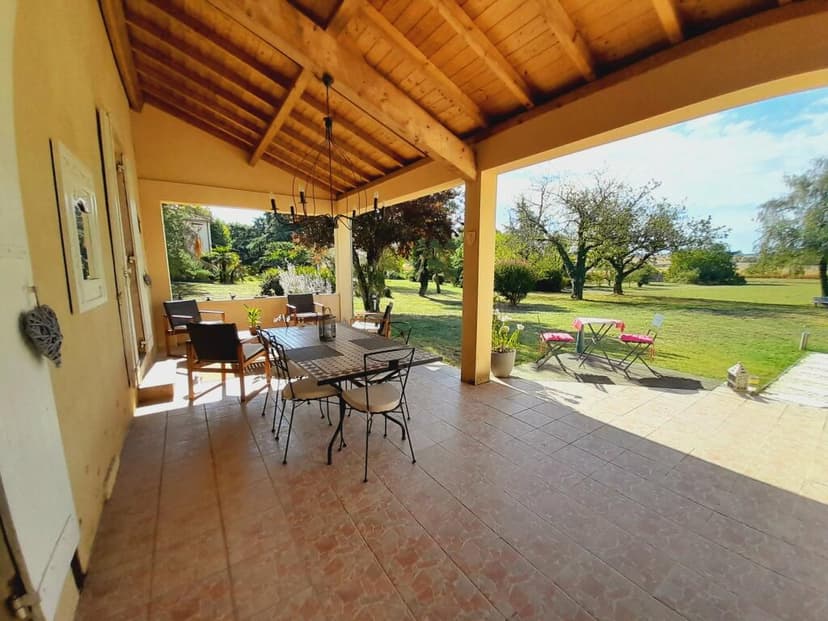 Additional image 2 of Aquitaine, Lot-et-Garonne, Duras, France