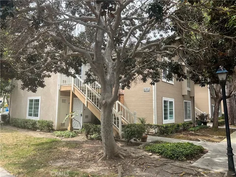 8718 Weybridge Place Unit F, Inglewood, CA 90305