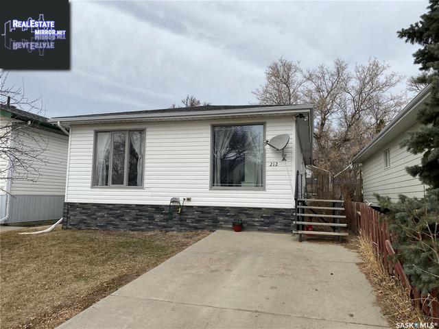 Primary image of 212 1st Avenue W, Kindersley, Saskatchewan, S0L1S0, Canada