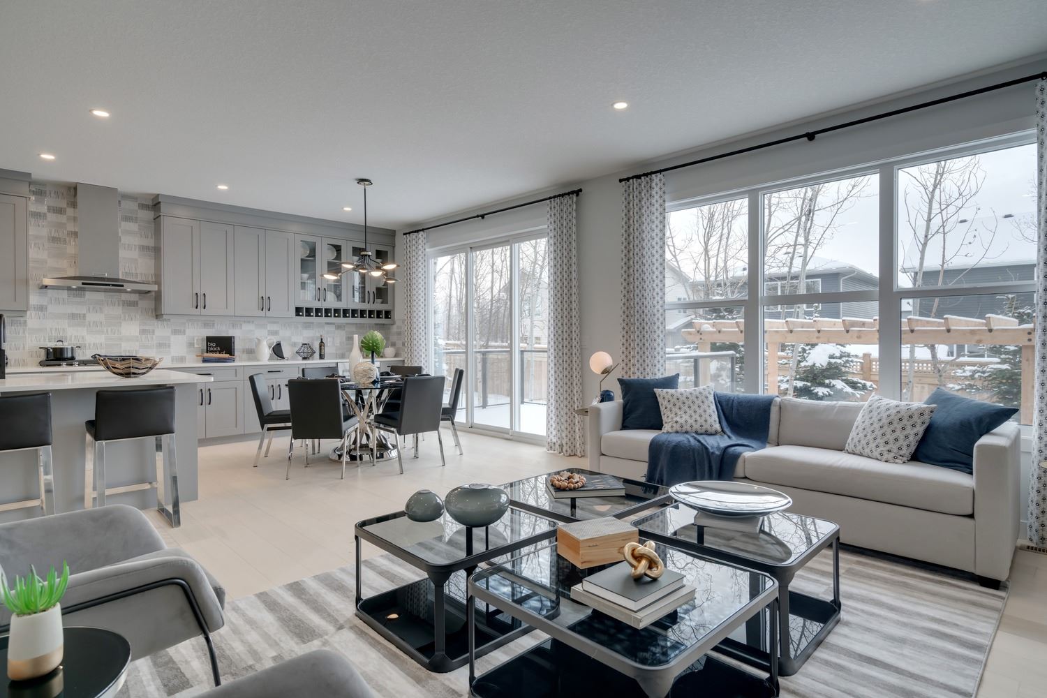 Additional image 13 of Legacy