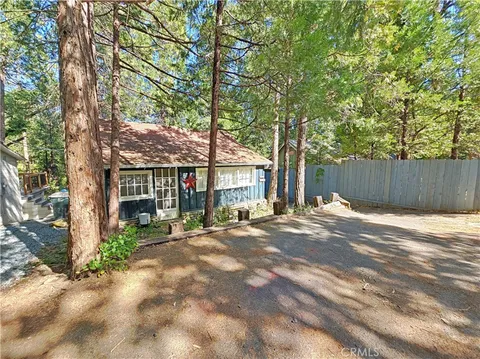 54696 Crane Valley Vly, Bass Lake, CA 93604